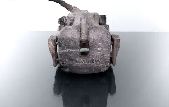 BMW 5 E39 Front brake caliper 6022296
