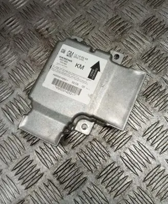 Opel Signum Airbag control unit/module 13186948 330518650