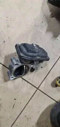 BMW X5 F15 Throttle valve 7810752 678557