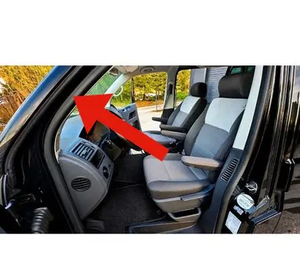 Volkswagen Multivan T5 Front door rubber seal