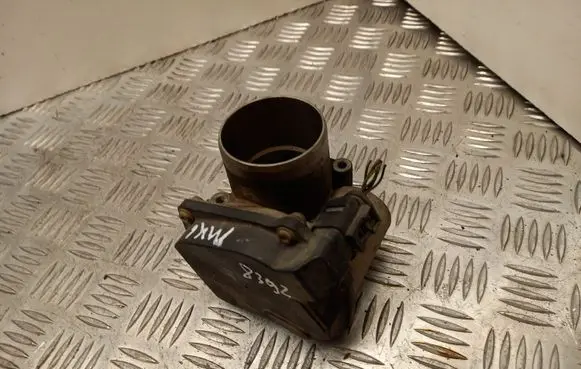 Volkswagen Golf VI Throttle valve 03C133062S