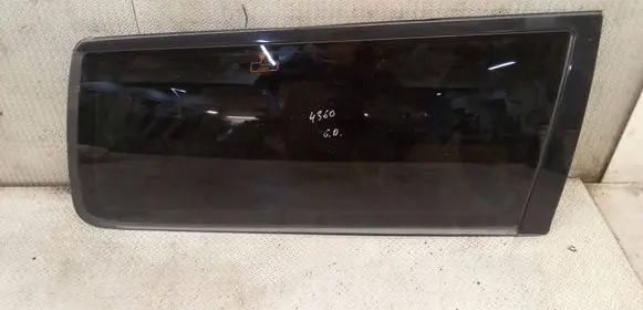 Volvo V70 Rear side window 