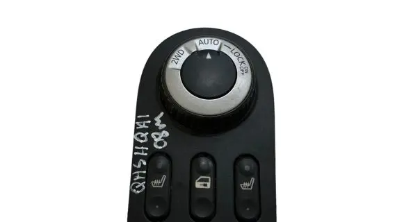 Nissan Qashqai Multifunctional control switch/knob 96912JD61A K77770