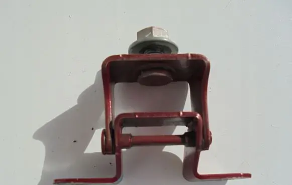 Nissan Pulsar Rear door lower hinge