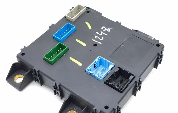 Maserati Quattroporte Tailgate/trunk control unit/module 501201360005 NVB01002 210683