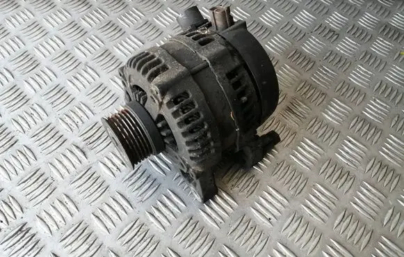 Ford Focus Generator/alternator 3M5T10300PD 30795422