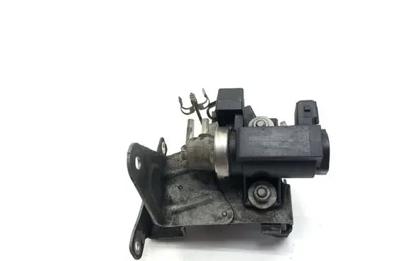 BMW 5 GT F07 Turbo solenoid valve 759537401