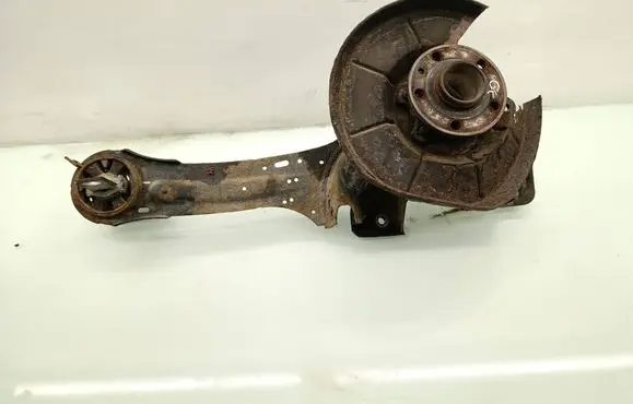 Volvo V70 Rear wheel hub spindle/knuckle 