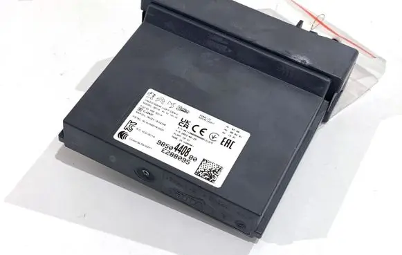Peugeot 308 SW Xenon control unit/module 9850440880