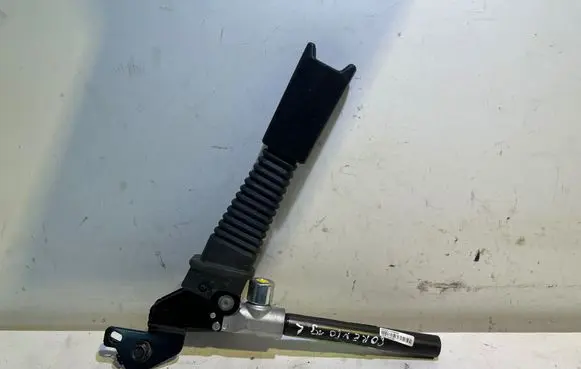 KIA Sorento Front seatbelt buckle 88831C5000 180616A0728