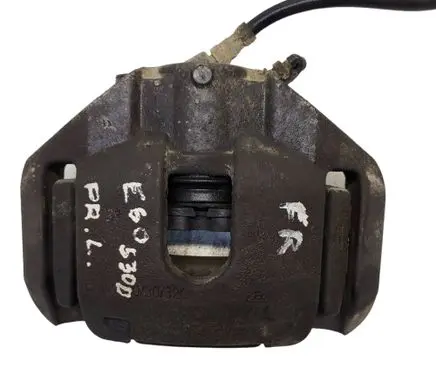 BMW 5 E60 E61 Front Brake Caliper Pad/Carrier 030324