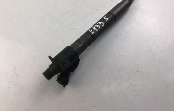 Volvo V60 Fuel injector 31272690