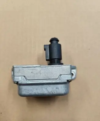 Volkswagen Golf V ESP acceleration yaw rate sensor 1K0907655B 10098503204