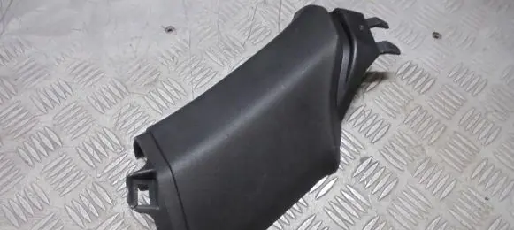 Centre console side trim front