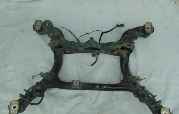 Audi Q7 4M Rear subframe 