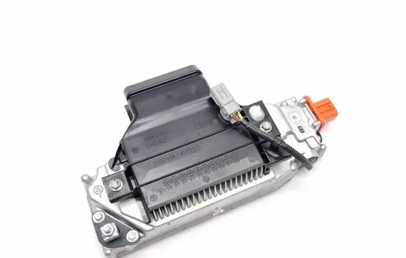 Toyota RAV 4 (XA50) Voltage converter inverter G927040010 23071500235 G92HA42010