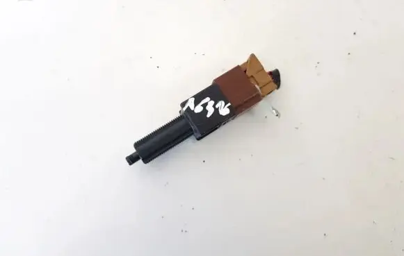 Nissan Qashqai Brake pedal sensor switch