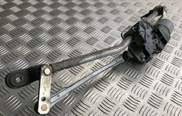 Mazda 3 I Front wiper linkage and motor BP4K6737X 3G22 F00S2S2473