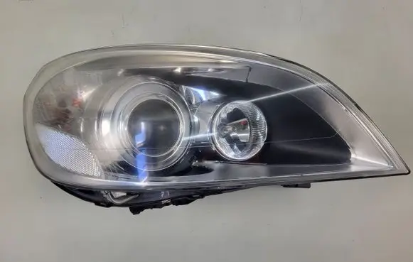 Volvo S60 Headlight/headlamp 31383065