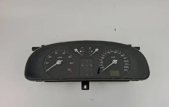 Renault Laguna II Speedometer (instrument cluster) 8200328434 7E0Z2LD3