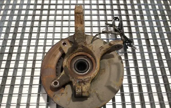 Suzuki SX4 Front wheel hub spindle knuckle 
