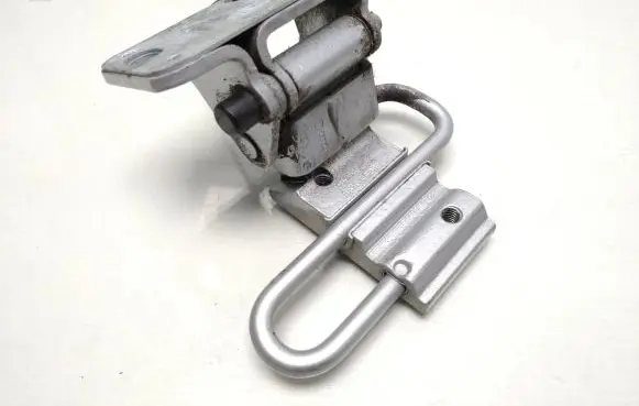 Audi A6 S6 C5 4B Rear door lower hinge 4B0833411E