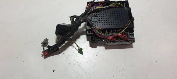 Volvo XC90 Fuse module 08696098 000002444555