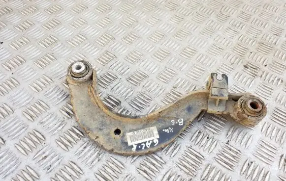 Rear control arm