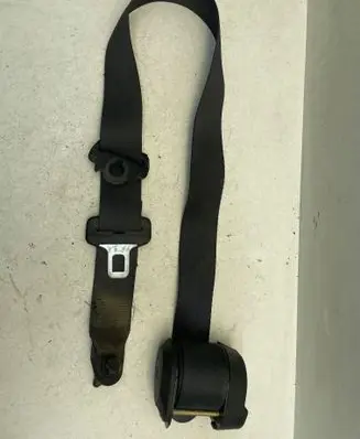 Rear seatbelt