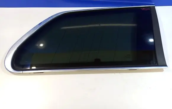 Volvo XC90 Rear side window 30779379 30779373