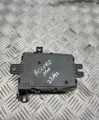 Honda Accord Fuse module TL4E211