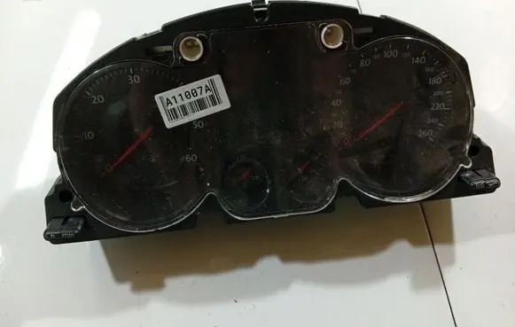 Volkswagen PASSAT B6 Speedometer (instrument cluster) A2C53145550