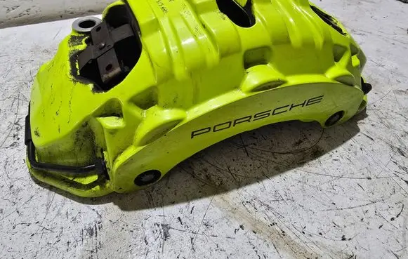 Front brake caliper
