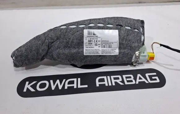 Mercedes-Benz C W206 Seat airbag A2068602702