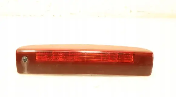Third/center stoplight