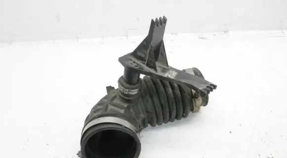 Nissan Pathfinder R51 Air intake duct part