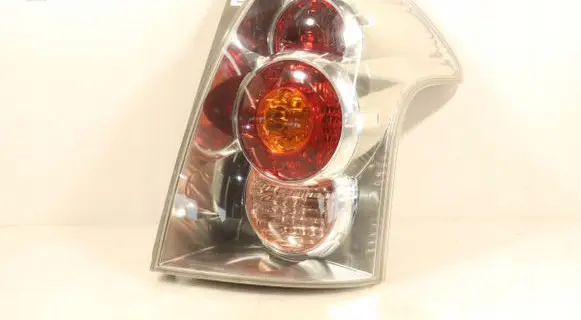 Toyota Corolla Verso E121 Rear/tail lights 0F01