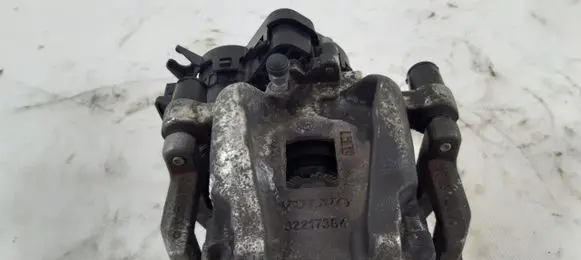 Volvo XC90 Rear brake caliper