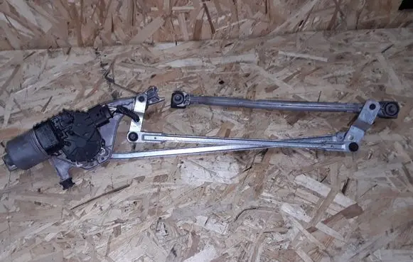 Ford Focus Front wiper linkage and motor 3397020776 4M5117504AB