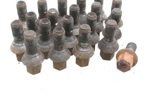 SsangYong Rodius Nuts/bolts 