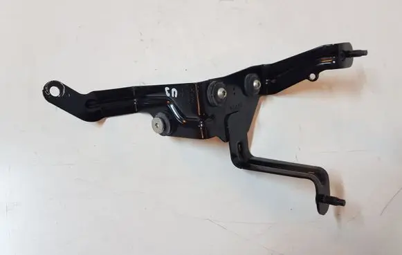 Ford Mustang VI ABS pump bracket FR3C2C304B