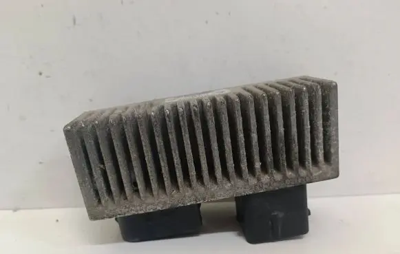 Renault Laguna III Glow plug pre-heat relay 8200558438A RCS812