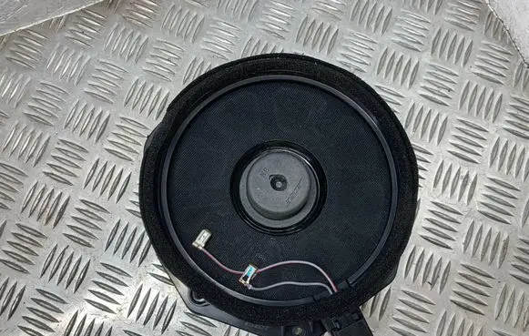 Audi A8 S8 D3 4E Front door speaker 4E0035411M 280379002 373021002