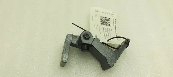 Seat Ibiza IV (6J,6P) Front door upper hinge 8K0831402