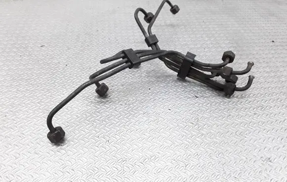 Fuel injector supply line/pipe