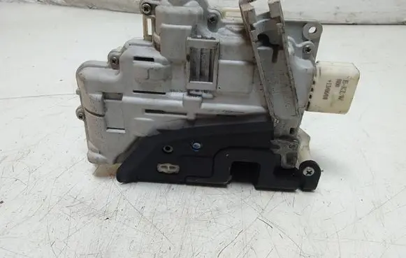 Audi Q7 4L Rear door lock 3C4839015C
