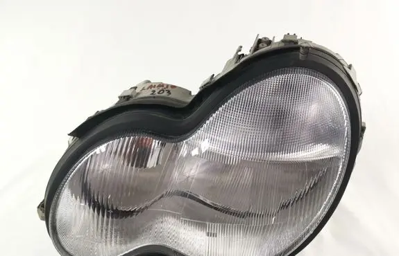 Mercedes-Benz C W203 Headlight/headlamp 0301166201 A2038200161