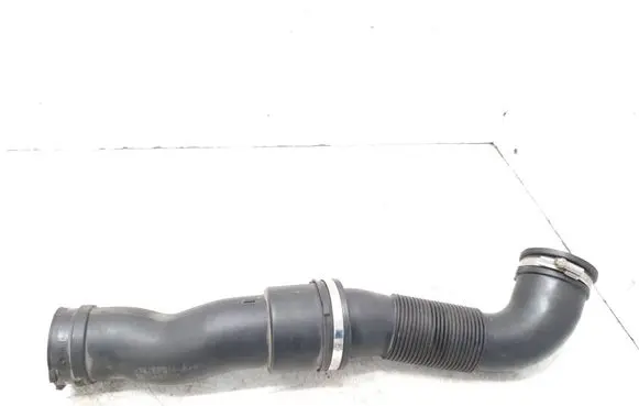 Opel Astra J Air intake hose/pipe 13254633 1039897S01