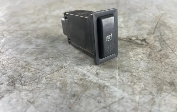 Toyota Land Cruiser (HDJ90) Mirror heating switch 