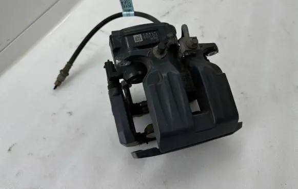Tesla Model S Rear brake caliper 107854100B 0609LM8L